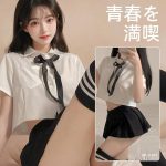 純情な美少女風JK制服